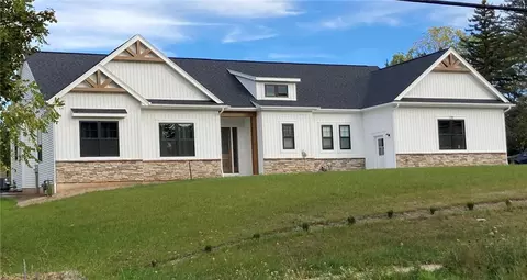 1202 Lake Point Dr, Webster, NY 14580