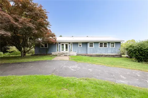2023 Van Auken Rd, Arcadia, NY 14513