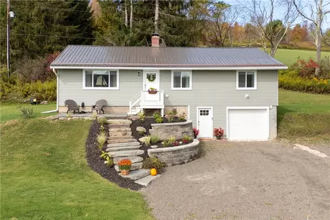 705 County Highway 11, Laurens, NY 13820
