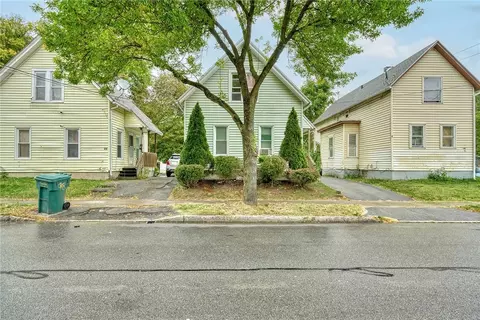 94 Carter St, Rochester, NY 14621