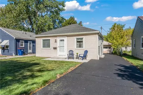 358 Brayton Rd, Greece, NY 14616