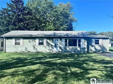 60 Fairview Ave, Dunkirk, NY 14048