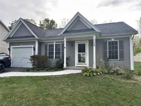 1726 Parkside Pl, Lima, NY 14485