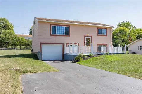 517 Wildbriar Rd, Rochester, NY 14623