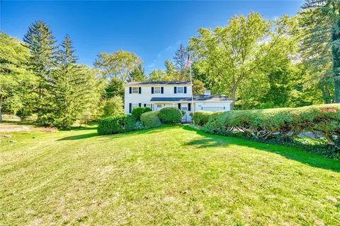 114 Phelps Rd, Honeoye Falls, NY 14472