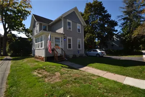 117 Pollard Ave, Rochester, NY 14612