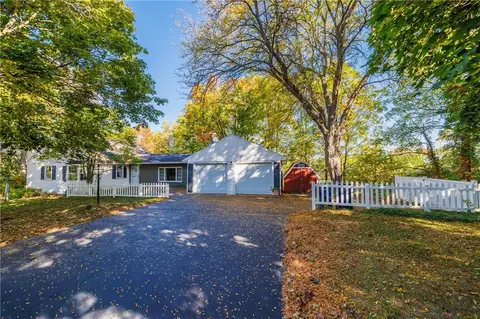364 Stone Rd, Pittsford, NY 14534