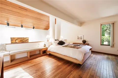 Bedroom - 249 Hoffman Rd, Irondequoit, NY 14622 photo 1 of 2