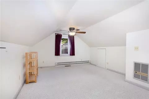 Bedroom - 96 Fairlea Dr, Irondequoit, NY 14622 photo 4 of 4
