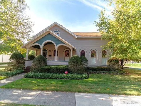 31 Liberty St, Pomfret, NY 14063