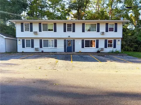 3 Flint St, Phelps, NY 14532