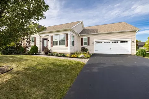 182 Kennedy St, Canandaigua, NY 14424