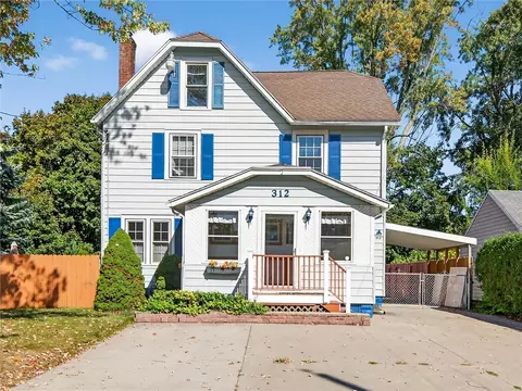 312 Auburn Ave, Gates, NY 14606