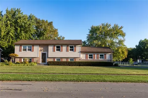 67 Applegrove Dr, Greece, NY 14612