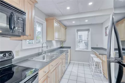 Kitchen - 174 Coolidge Rd, Irondequoit, NY 14622 photo 3 of 4