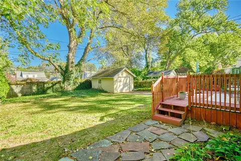 Exterior - 174 Coolidge Rd, Irondequoit, NY 14622 photo 7 of 8