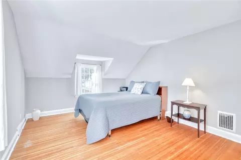 Bedroom - 174 Coolidge Rd, Irondequoit, NY 14622 photo 4 of 6
