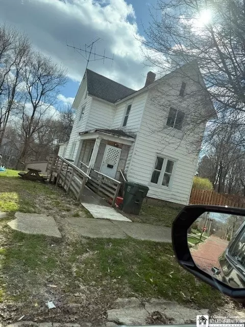 113 Hall Ave, Jamestown, NY 14701
