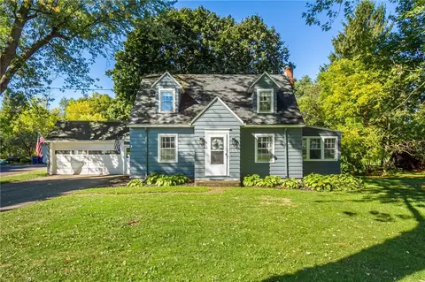 1351 Hammond Rd, Palmyra, NY 14522
