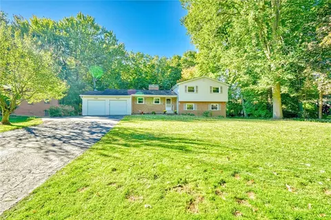 Exterior - 785 John Glenn Blvd, Webster, NY 14580 photo 9 of 11