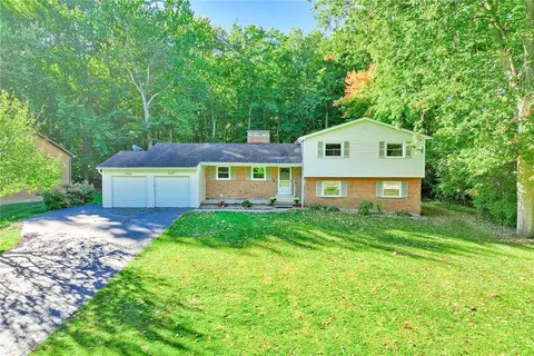 785 John Glenn Blvd, Webster, NY 14580