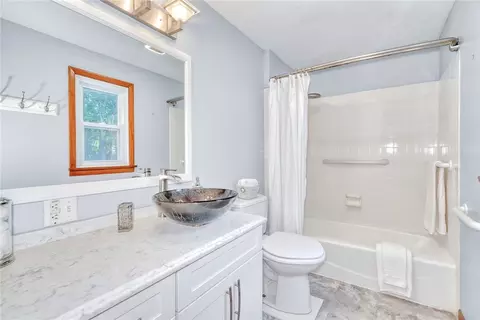 Bath - 785 John Glenn Blvd, Webster, NY 14580 photo 1 of 5