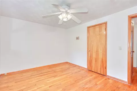 Bedroom - 785 John Glenn Blvd, Webster, NY 14580 photo 7 of 9