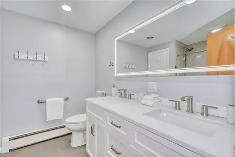 Bath - 785 John Glenn Blvd, Webster, NY 14580 photo 2 of 5