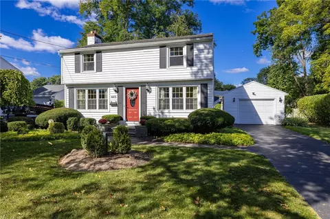 603 Roosevelt Rd, East Rochester, NY 14445