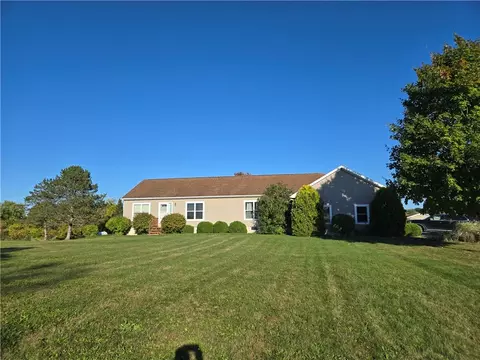 2275 Olmstead Rd, Bloomfield, NY 14469