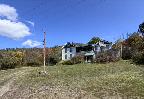 36 Maple Dr, Norwich, PA 16749