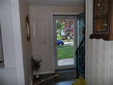 Entry Way - 119 Twilight Dr, Irondequoit, NY 14617 photo 1 of 2