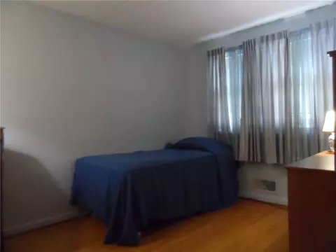Bedroom - 119 Twilight Dr, Irondequoit, NY 14617 photo 2 of 6
