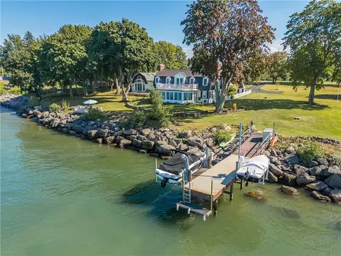 3079 Lake Rd, Williamson, NY 14589