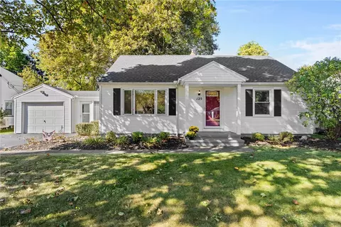 125 Cloverdale Rd, Greece, NY 14616