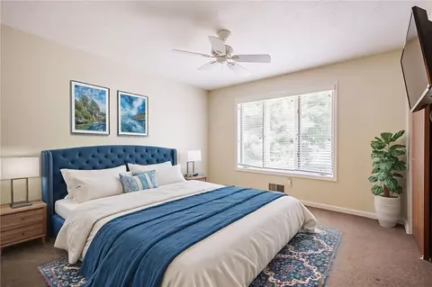 Bedroom - 70 Kalyna Dr, Irondequoit, NY 14617 photo 1 of 3