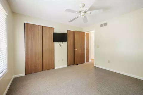 Bedroom - 70 Kalyna Dr, Irondequoit, NY 14617 photo 3 of 3