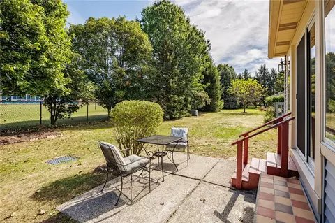 Exterior - 70 Kalyna Dr, Irondequoit, NY 14617 photo 4 of 7