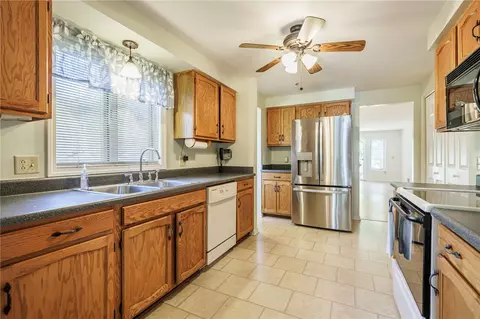 Kitchen - 70 Kalyna Dr, Irondequoit, NY 14617 photo 1 of 3