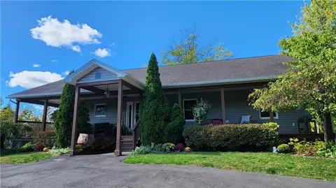 6603 Knickerbocker Rd, Ontario, NY 14519