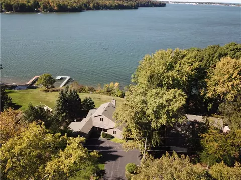 6764 Ann Lee Dr, Huron, NY 14516