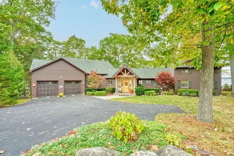 7289 Phelps Ave, Huron, NY 14590