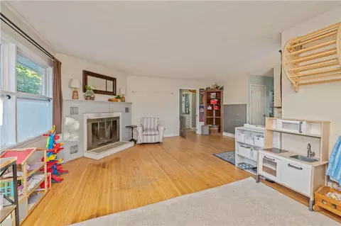 Living - 342 Lafayette Rd, Irondequoit, NY 14609 photo 2 of 3