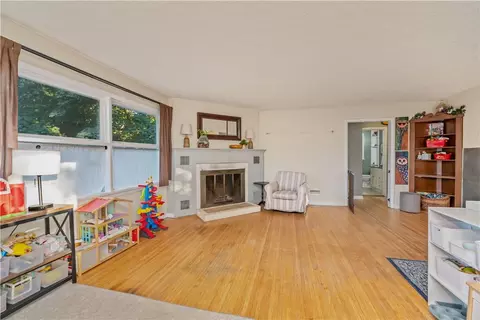 Living - 342 Lafayette Rd, Irondequoit, NY 14609 photo 3 of 3