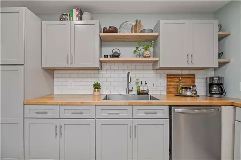 Kitchen - 342 Lafayette Rd, Irondequoit, NY 14609 photo 9 of 10