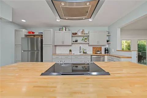 Kitchen - 342 Lafayette Rd, Irondequoit, NY 14609 photo 8 of 10