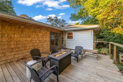 Exterior - 342 Lafayette Rd, Irondequoit, NY 14609 photo 6 of 11