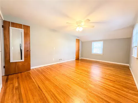 Bedroom - 37 Montclair Dr, Irondequoit, NY 14617 photo 3 of 4
