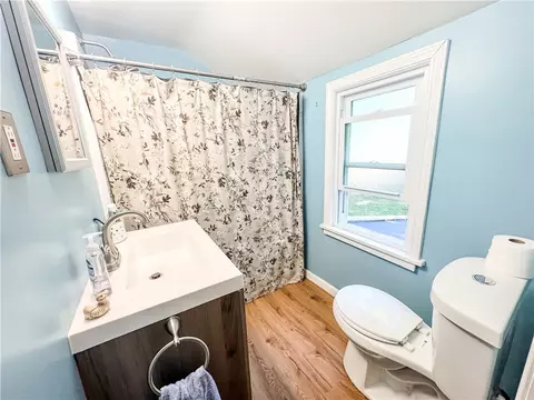 Bath - 37 Montclair Dr, Irondequoit, NY 14617 photo 1 of 2
