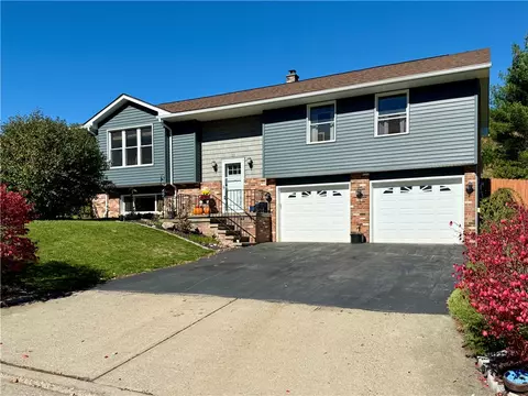 23 Valleybrook Dr, Bradford, PA 16701